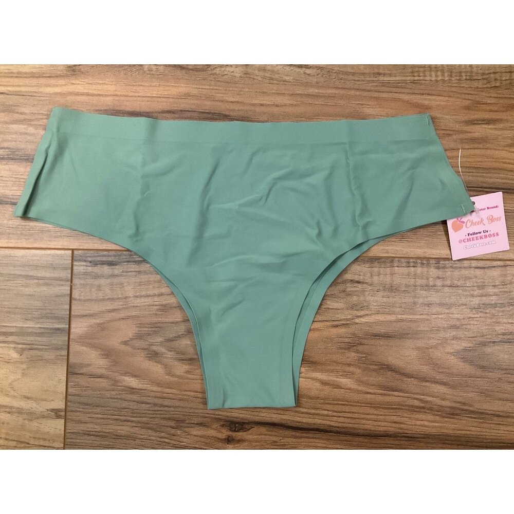 NWT Cheek Boss Light Green Cheekie  Size: Medium